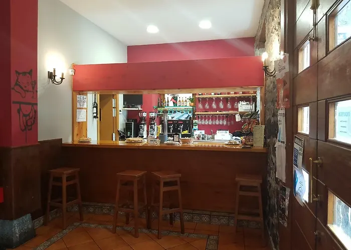 Ubilla Aterpetxea Pensión *