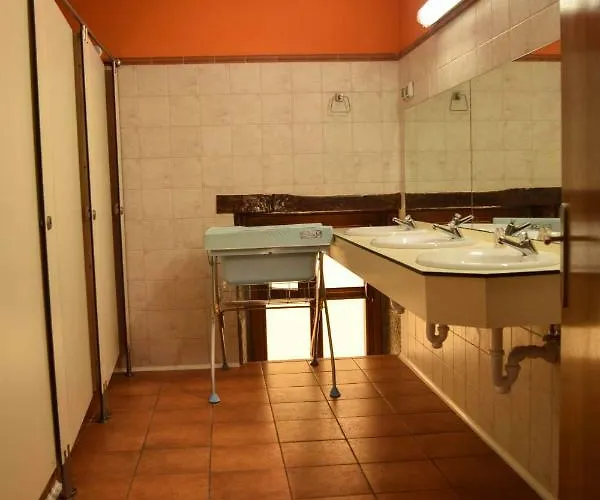 Ubilla Aterpetxea Pensión *